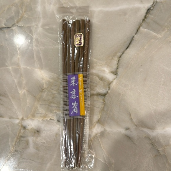 Set of 3 Pairs Japanese Natural Wood Chopsticks NEW - Picture 2 of 3